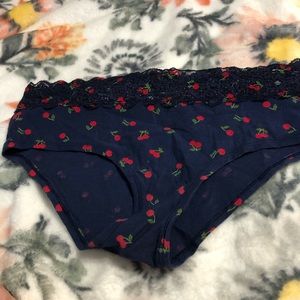 New with out tags PINK underwear!!